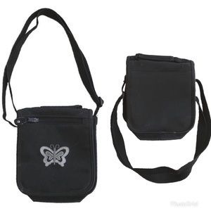 🐠 3 for $15 🐠 Across body purse black butterfly